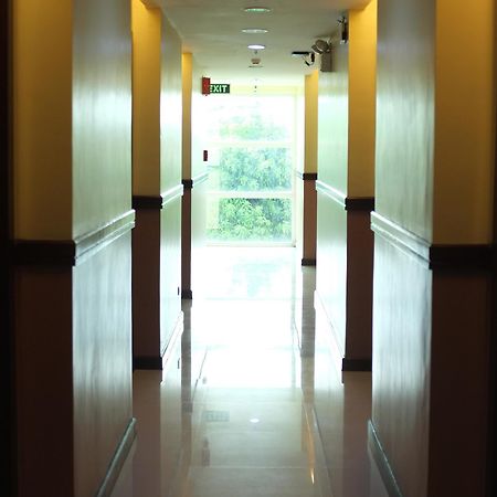 Hotel La Interline Davao City Zewnętrze zdjęcie